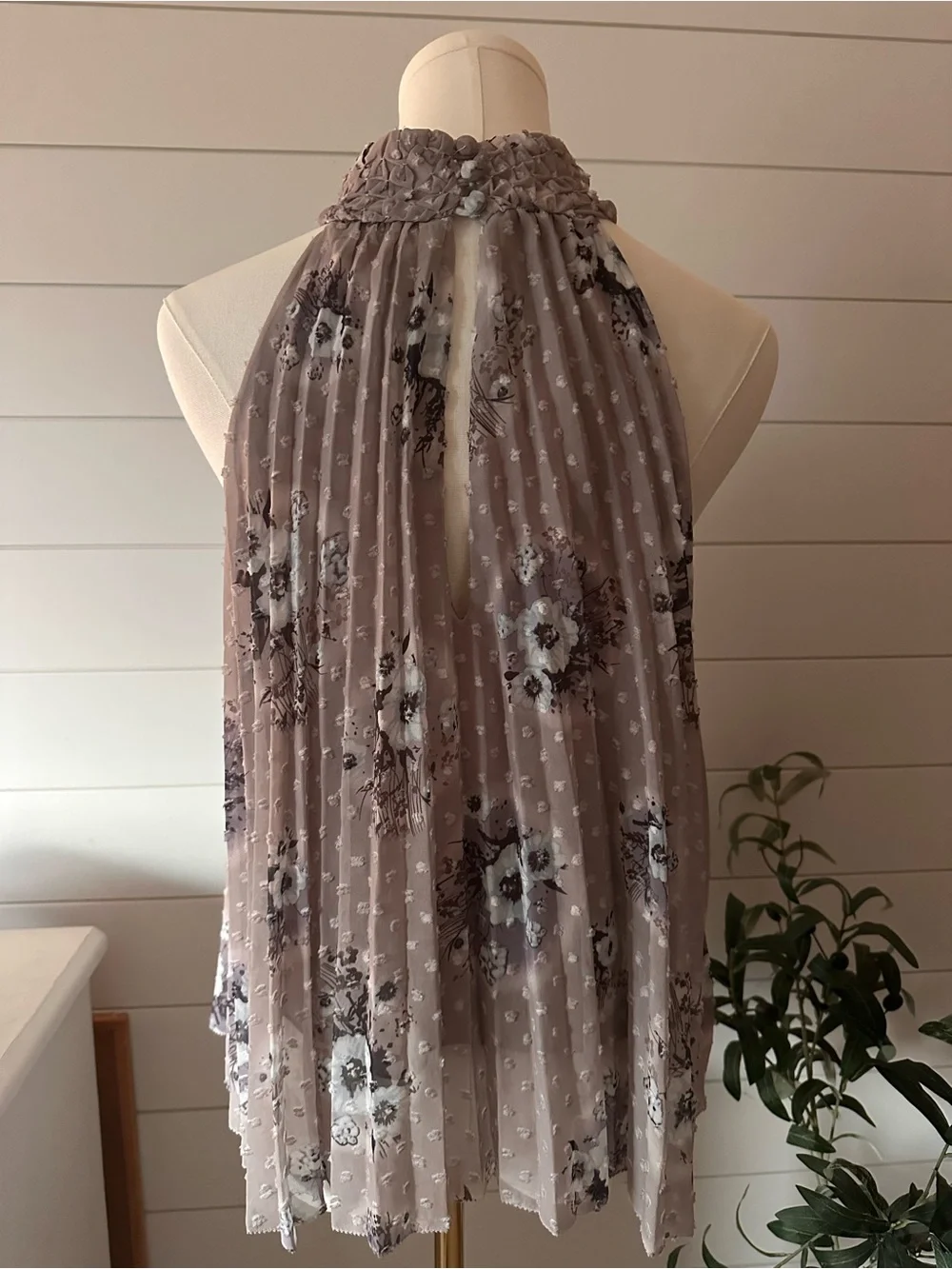 bishop + young Taupe Floral Pleated Halter Top - Picture 3 of 5